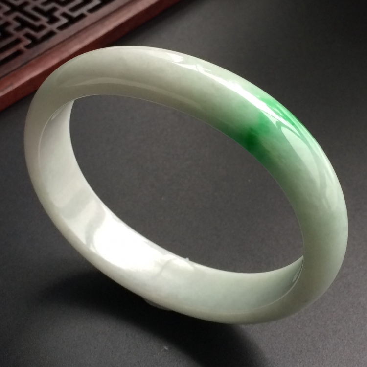 (超值推荐)糯冰种飘翠贵妃镯(56mm-48.8mm)