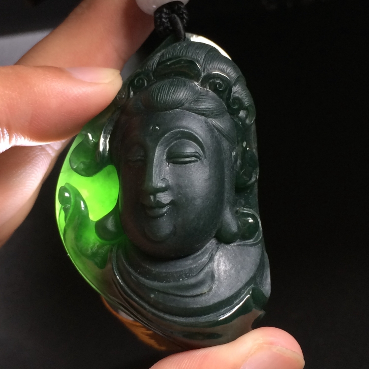 （超值推荐）冰种墨翠观音头挂件