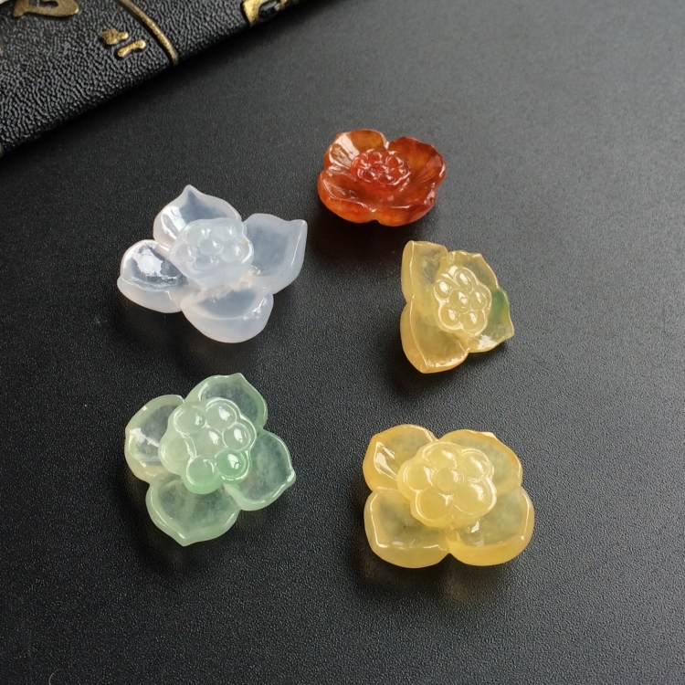 (超值推荐)冰种三彩莲花挂件(一批走)