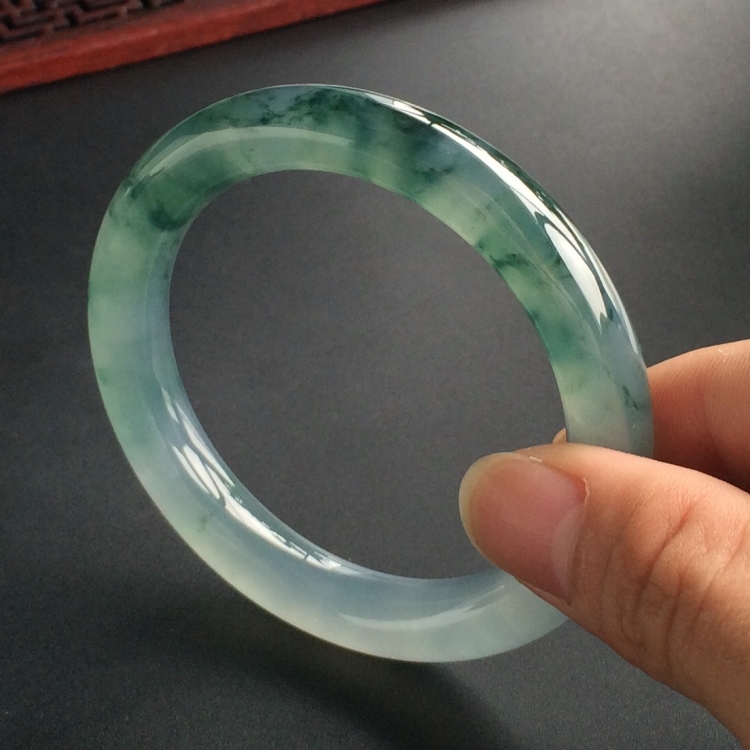 (超值推荐)冰种飘花圆条手镯(54.6mm)