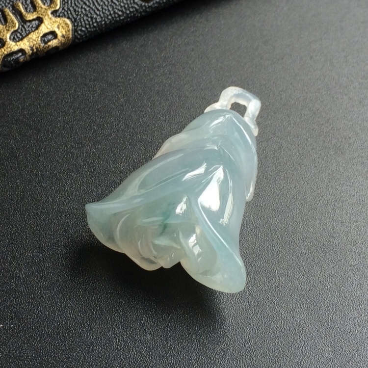 (超值推荐)糯冰种略飘花玫瑰挂件