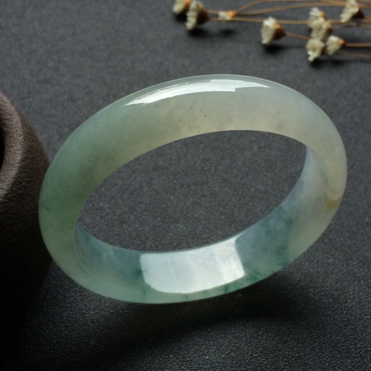 （超值推荐）冰种飘花贵妃镯（56mm-49.7mm）