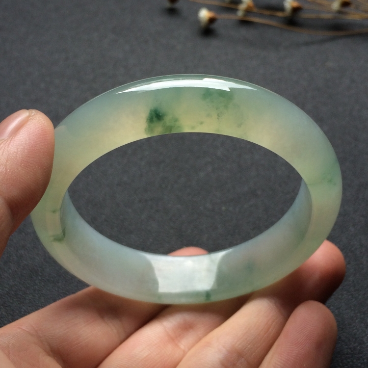（超值推荐）冰种飘花手镯（56mm）