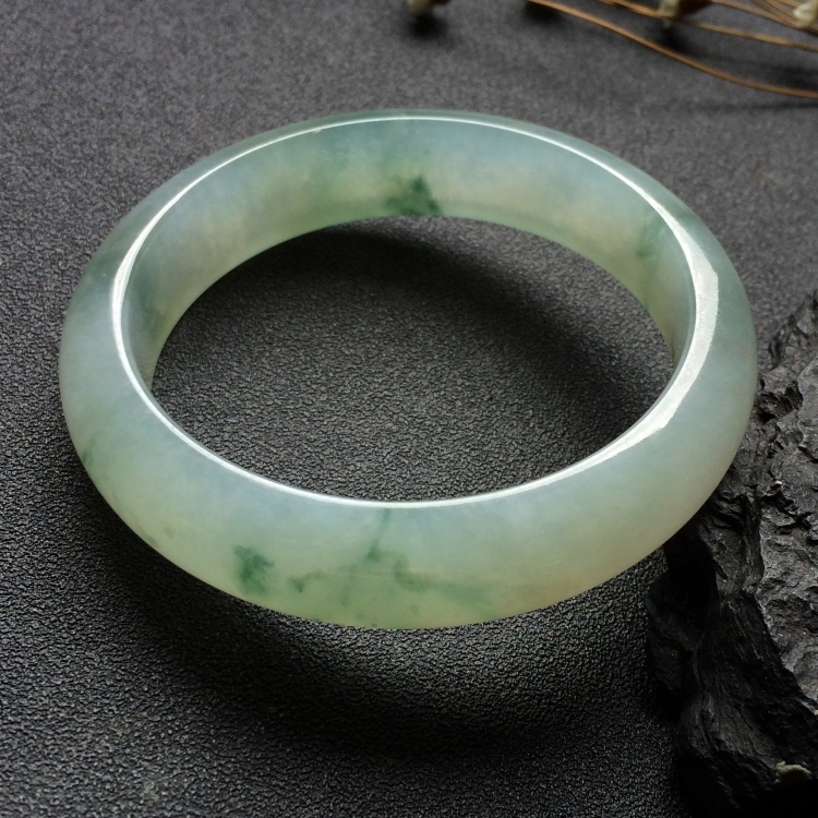 （超值推荐）冰种飘花手镯（56mm）