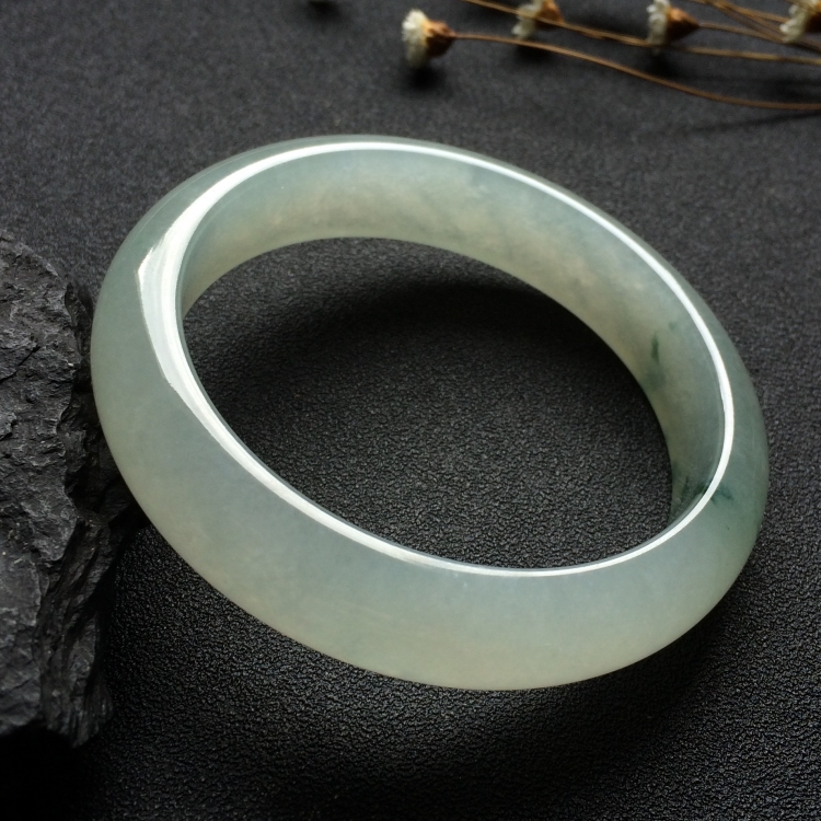 （超值推荐）冰种飘花手镯（58mm）