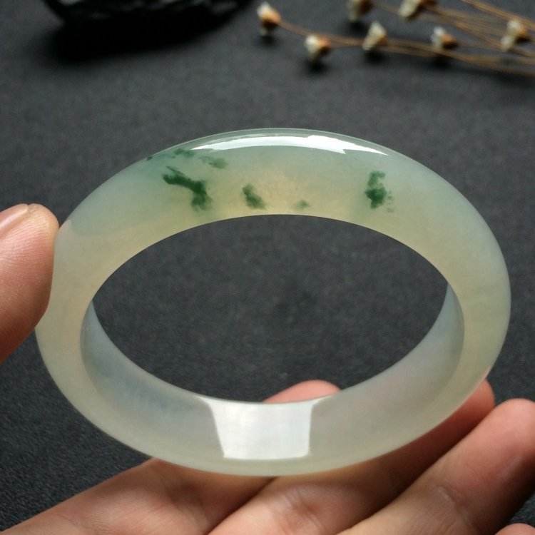 （超值推荐）冰种飘花手镯（58mm）