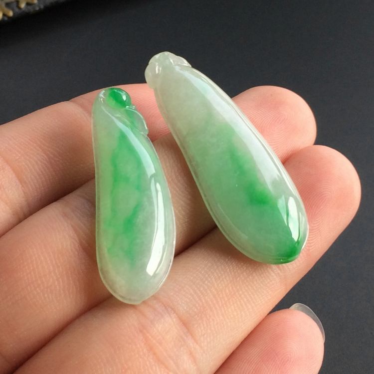 (超值推荐)糯冰种飘翠福瓜挂件(一对)