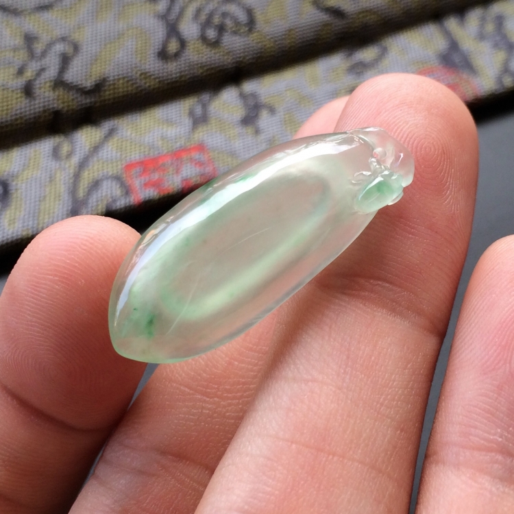 (超值推荐)冰种飘花福瓜挂件