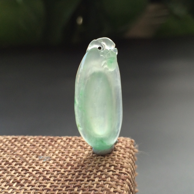 (超值推荐)冰种飘花福瓜挂件