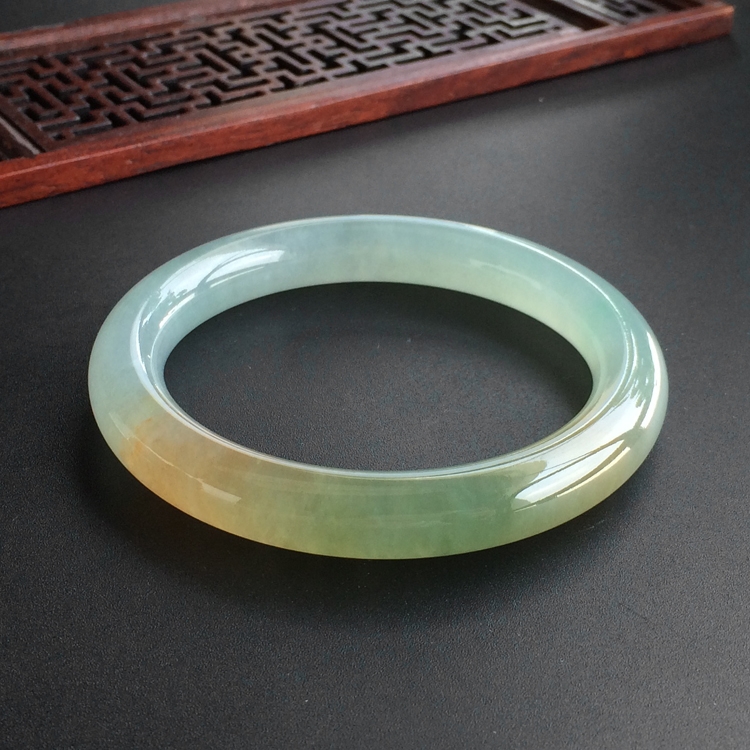 (超值推荐)糯冰种晴水黄翡圆条手镯(54.1mm)