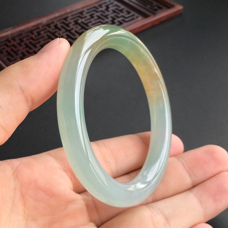 (超值推荐)糯冰种晴水黄翡圆条手镯(54.1mm)