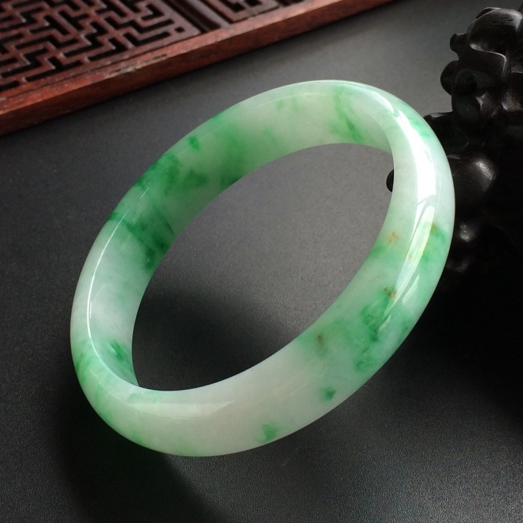 (超值推荐)糯冰种飘翠贵妃镯(54mm-48.4mm)