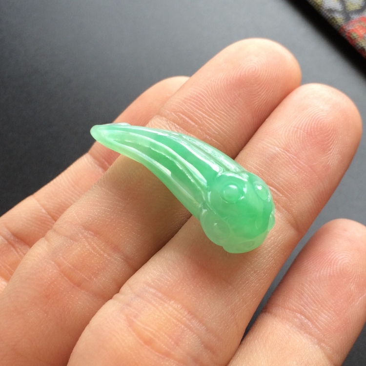 (超值推荐)糯冰种飘翠莲子挂件