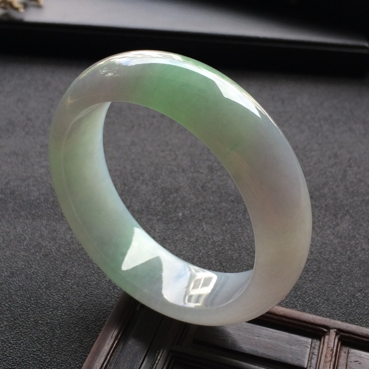 （超值推荐）糯冰种晴水淡紫罗兰手镯（53.7mm）