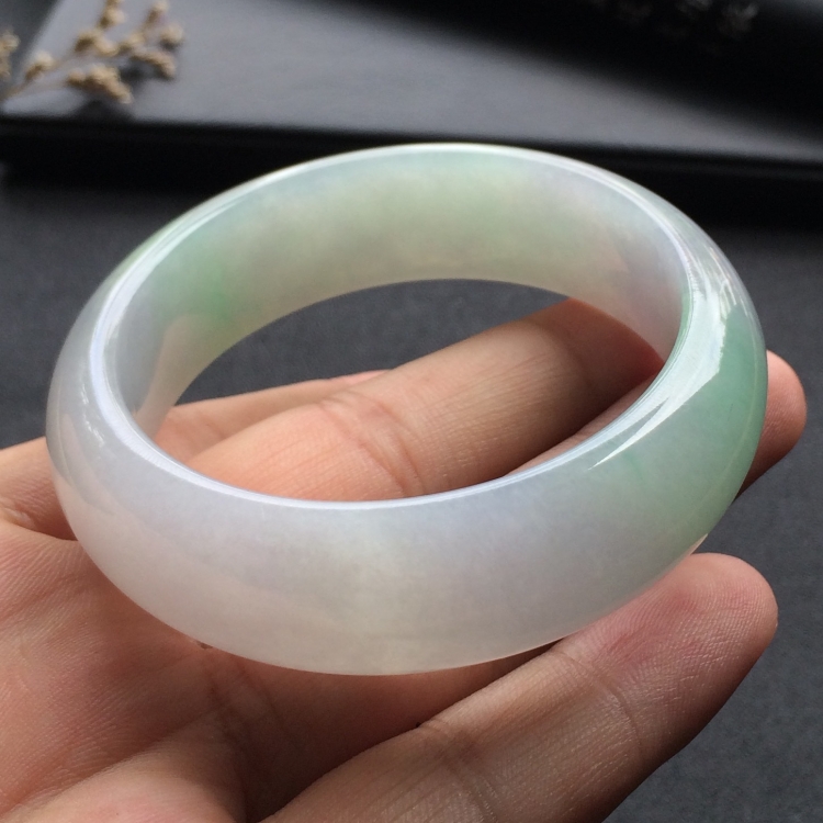 （超值推荐）糯冰种晴水淡紫罗兰手镯（53.7mm）