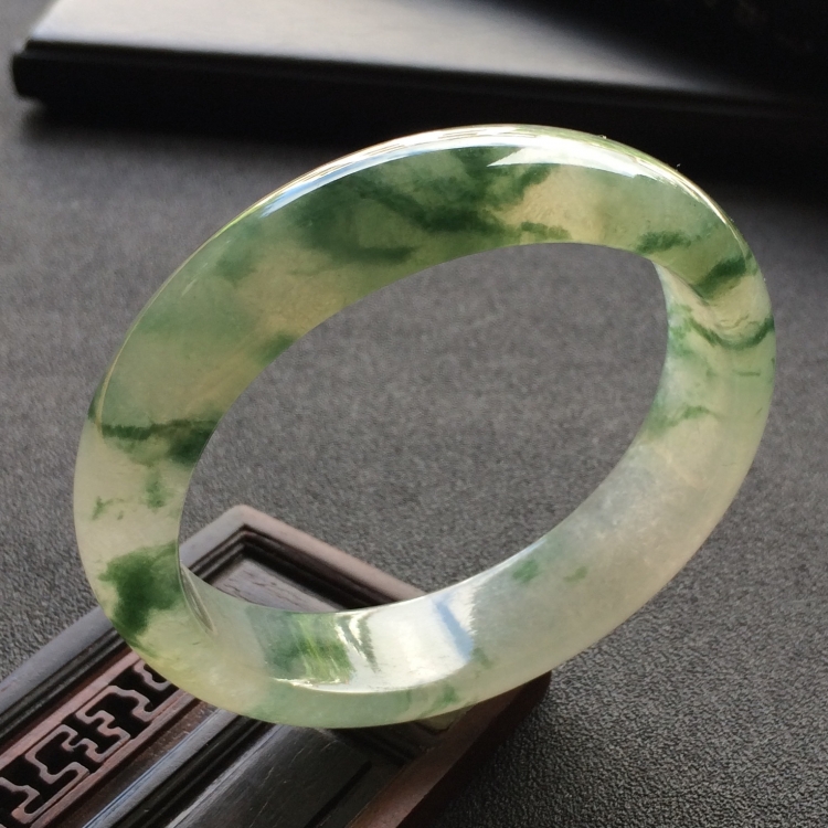 （超值推荐）冰种飘花贵妃镯（54.4mm-47.4mm）