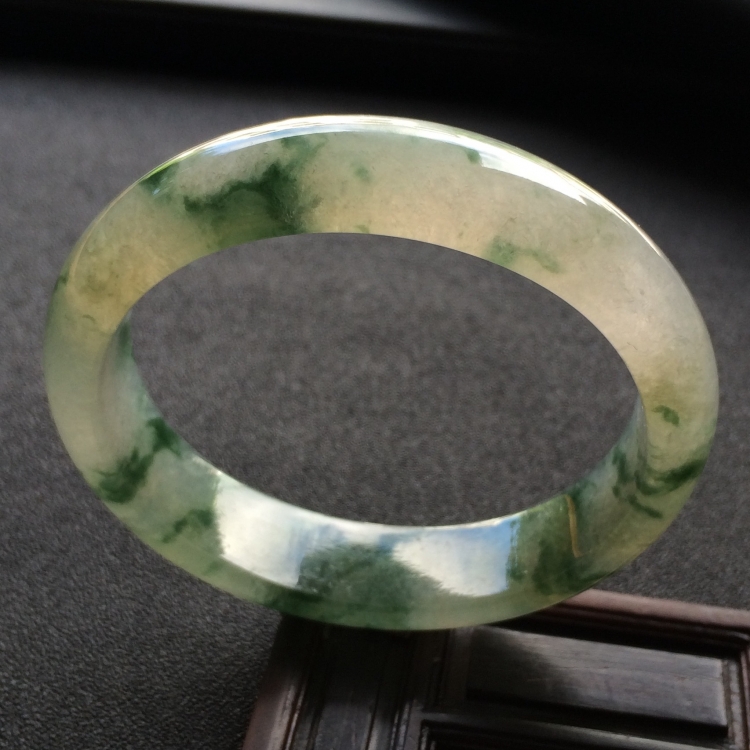 （超值推荐）冰种飘花贵妃镯（54.4mm-47.4mm）