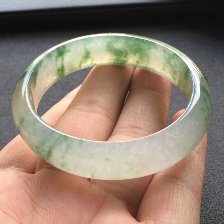 （超值推荐）冰种飘花贵妃镯（54.4mm-47.4mm）