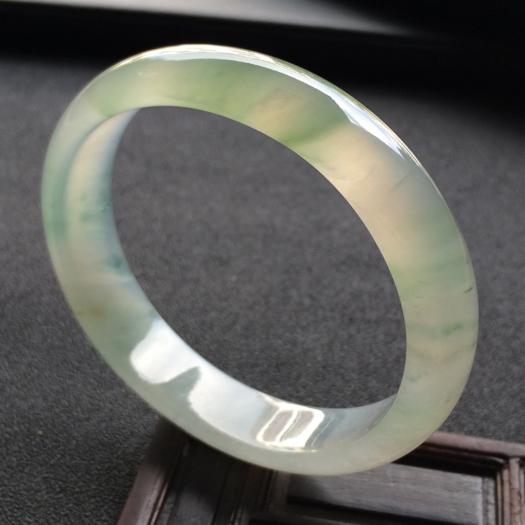（超值推荐）冰种飘花贵妃镯（56.5mm-50.5mm）