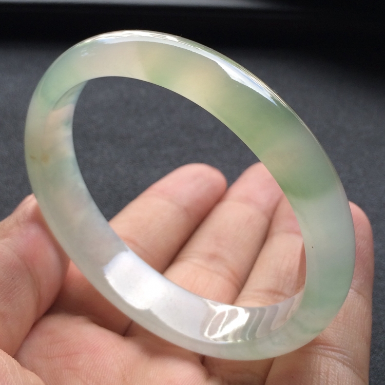 （超值推荐）冰种飘花贵妃镯（56.5mm-50.5mm）