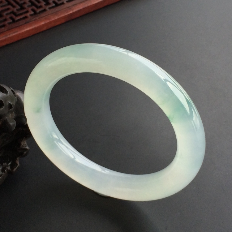 (超值推荐)冰种飘花圆条手镯(53.7mm)