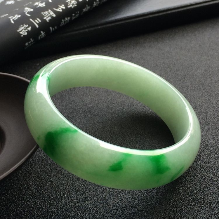 （超值推荐）糯冰种飘翠手镯（58.6mm）
