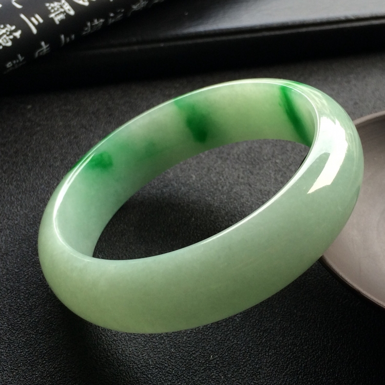 （超值推荐）糯冰种飘翠手镯（58.6mm）