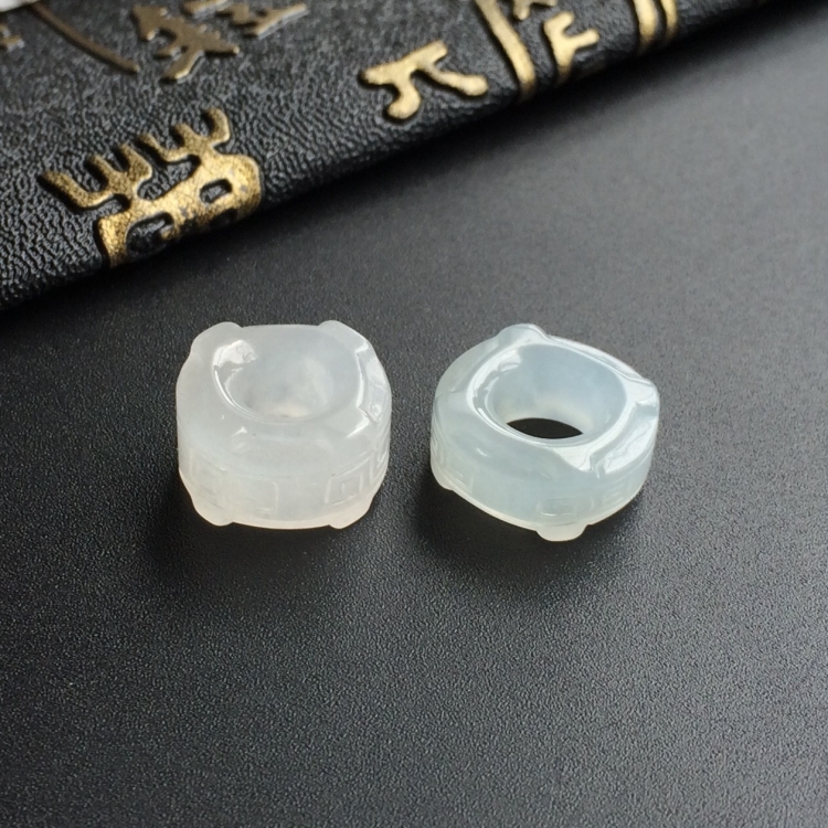 (超值推荐)糯冰种晴水路路通挂件(一对)