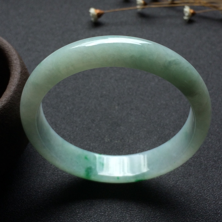 （超值推荐）糯冰种飘翠手镯（58.1mm）