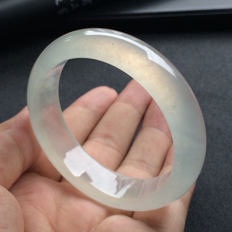 （超值推荐）冰种淡晴水手镯（55.3mm）