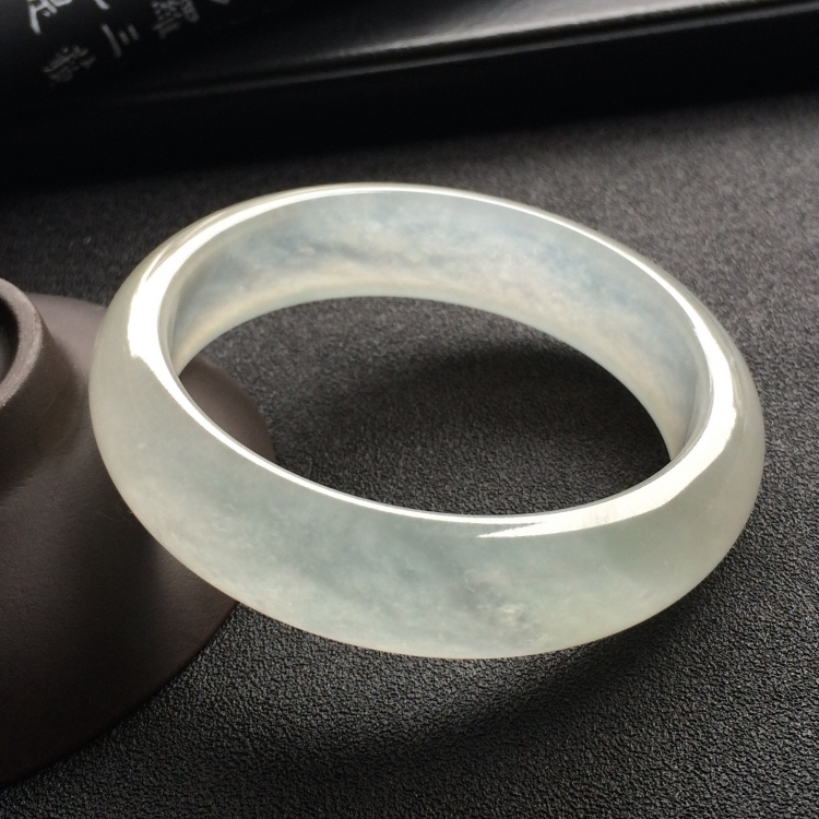 （超值推荐）冰种淡晴水手镯（55.3mm）