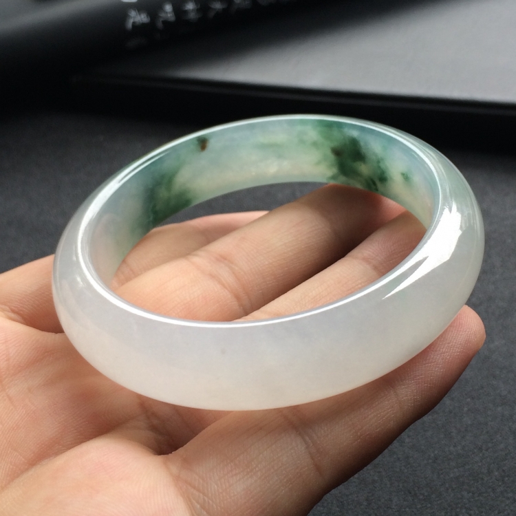 （超值推荐）糯冰种飘花手镯（57.6mm）