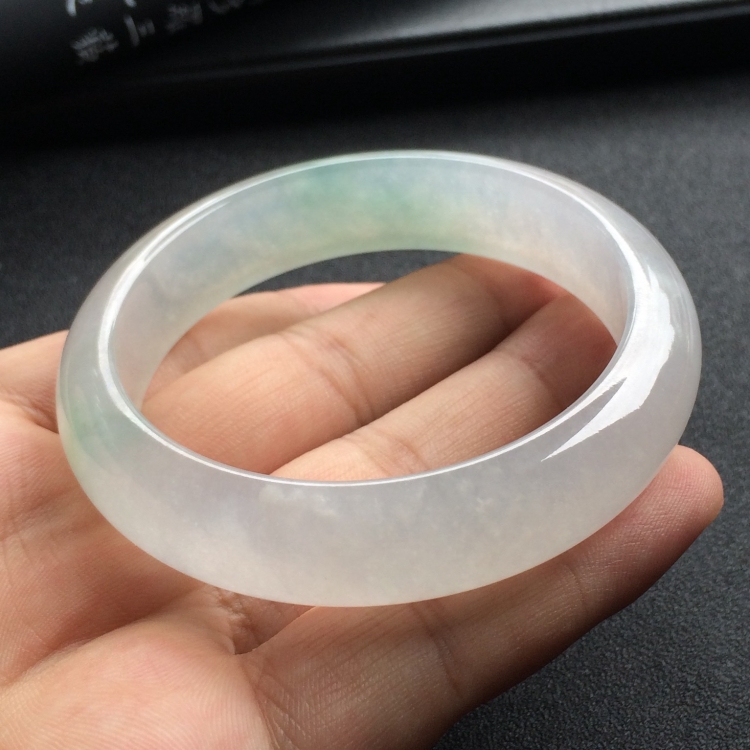 （超值推荐）冰种略飘花手镯（57.5mm）