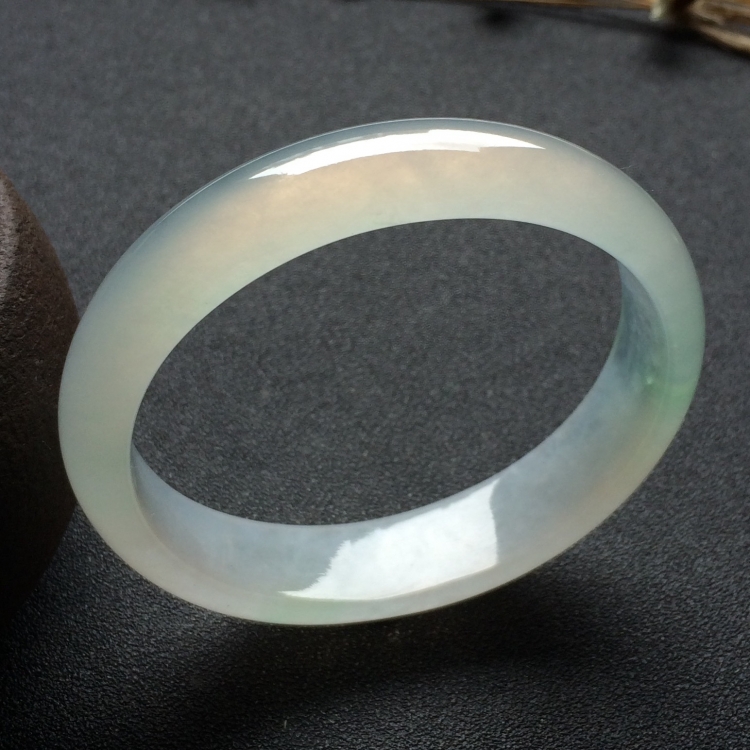 （超值推荐）冰种淡晴水贵妃镯（54mm-46.7mm）