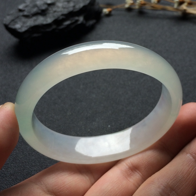 （超值推荐）冰种淡晴水贵妃镯（54mm-46.7mm）