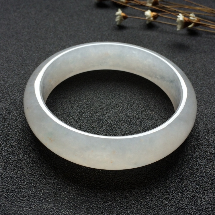 （超值推荐）糯冰种淡晴水手镯（54mm）