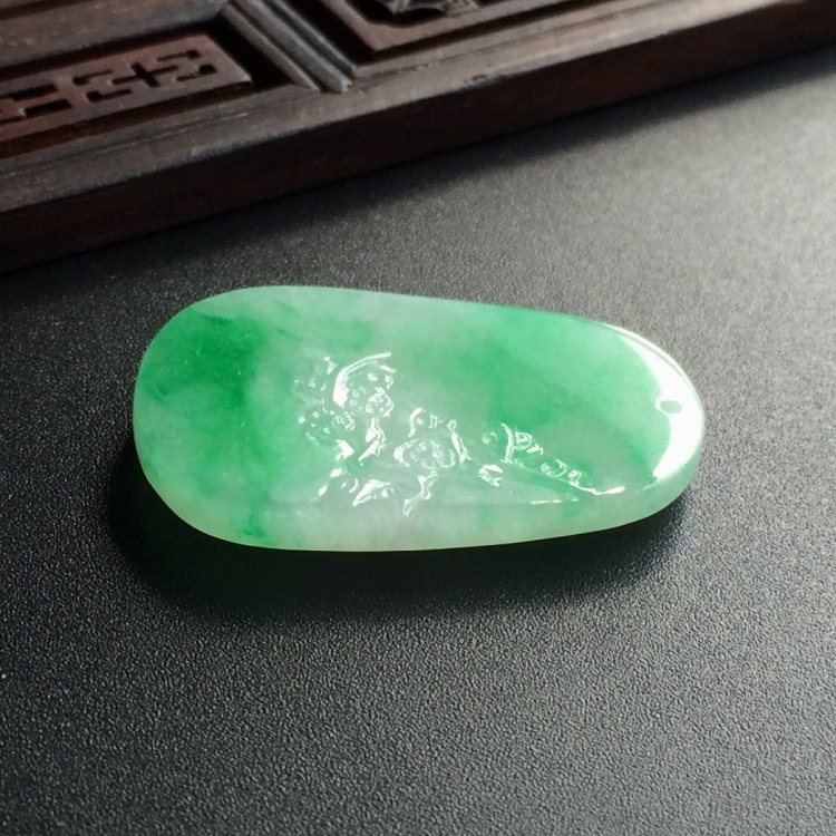 (超值推荐)糯冰种飘翠梅花牌挂件