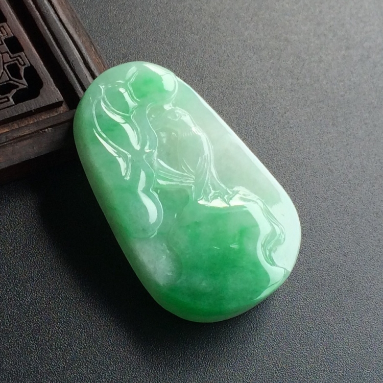 (超值推荐)糯冰种飘翠富贵鸟挂件