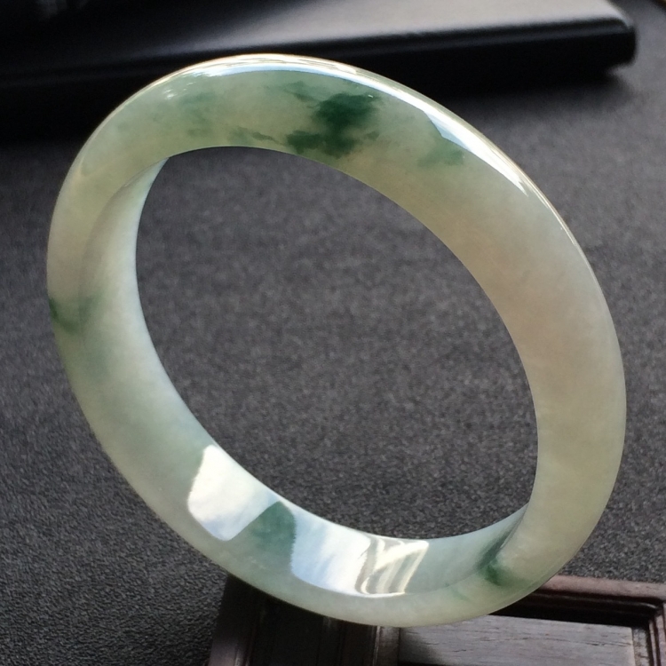 （超值推荐）糯冰种飘花手镯（57.3mm）