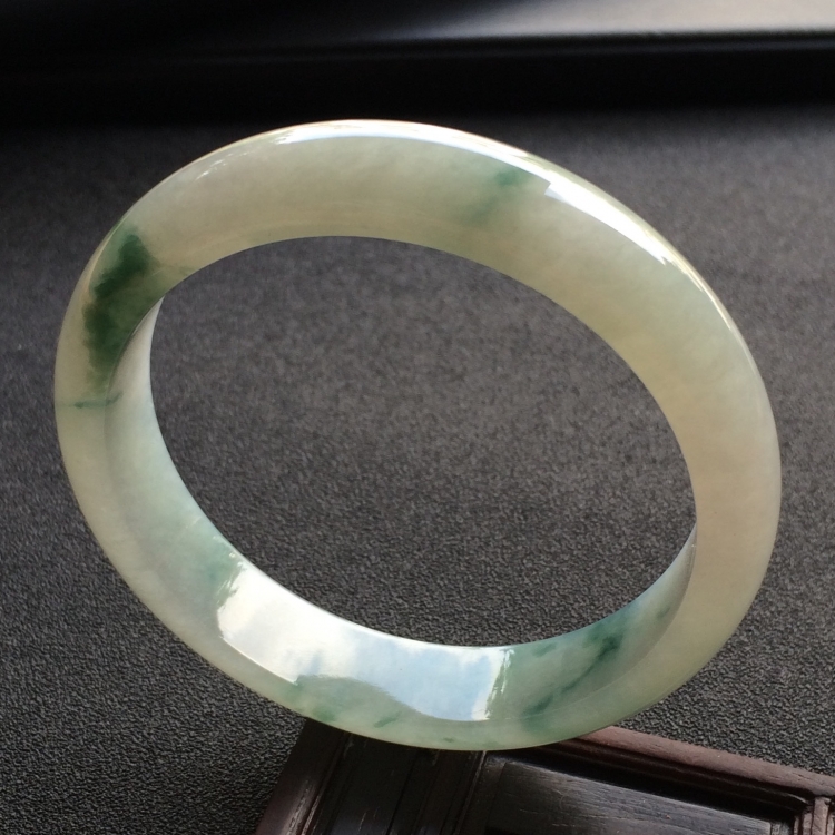 （超值推荐）糯冰种飘花手镯（57.3mm）