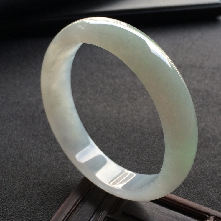 （超值推荐）糯冰种晴水手镯（58mm）