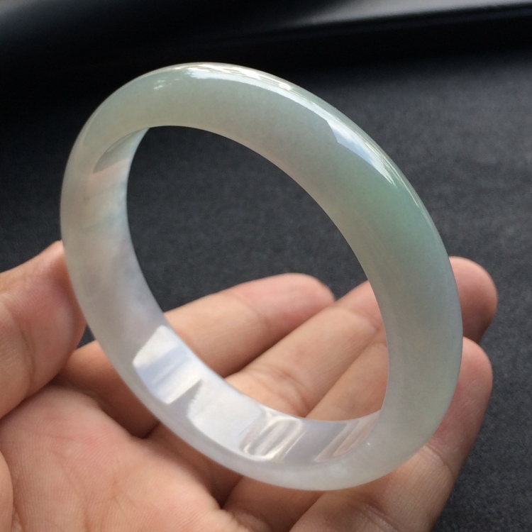 （超值推荐）糯冰种晴水手镯（58mm）