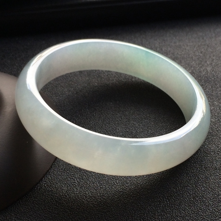 （超值推荐）糯冰种晴水手镯（58mm）