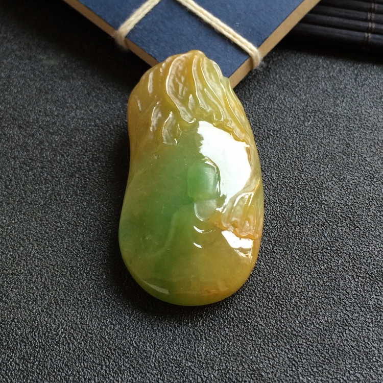 （超值推荐）糯冰种黄加绿莲叶悟道挂件