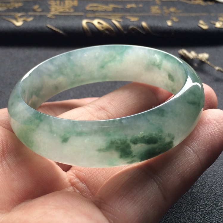 （超值推荐）冰种飘花贵妃镯（55.3mm-50mm）