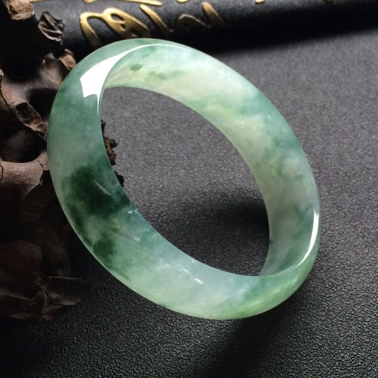 （超值推荐）冰种飘花贵妃镯（55.3mm-50mm）