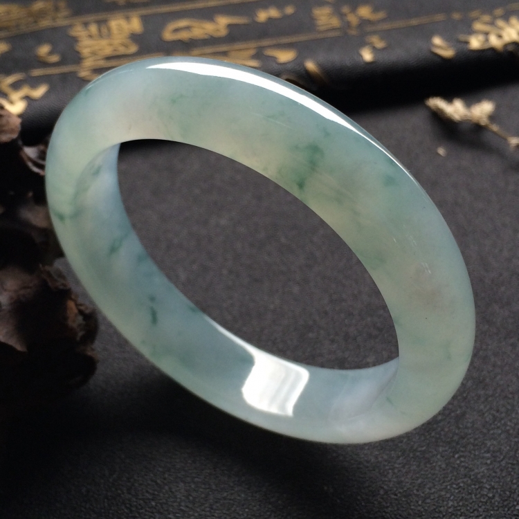 （超值推荐）冰种飘花手镯（56.7mm）