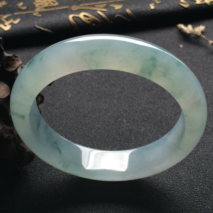 （超值推荐）冰种飘花手镯（56.7mm）