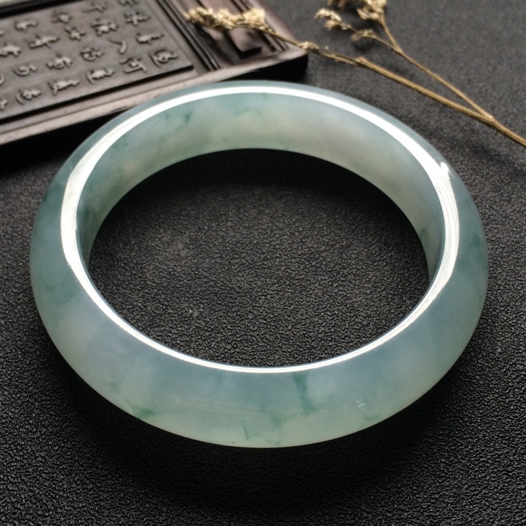 （超值推荐）冰种飘花手镯（56.7mm）