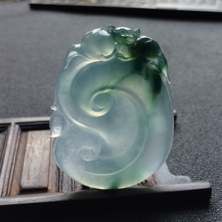 （超值推荐）冰种飘花如意挂件